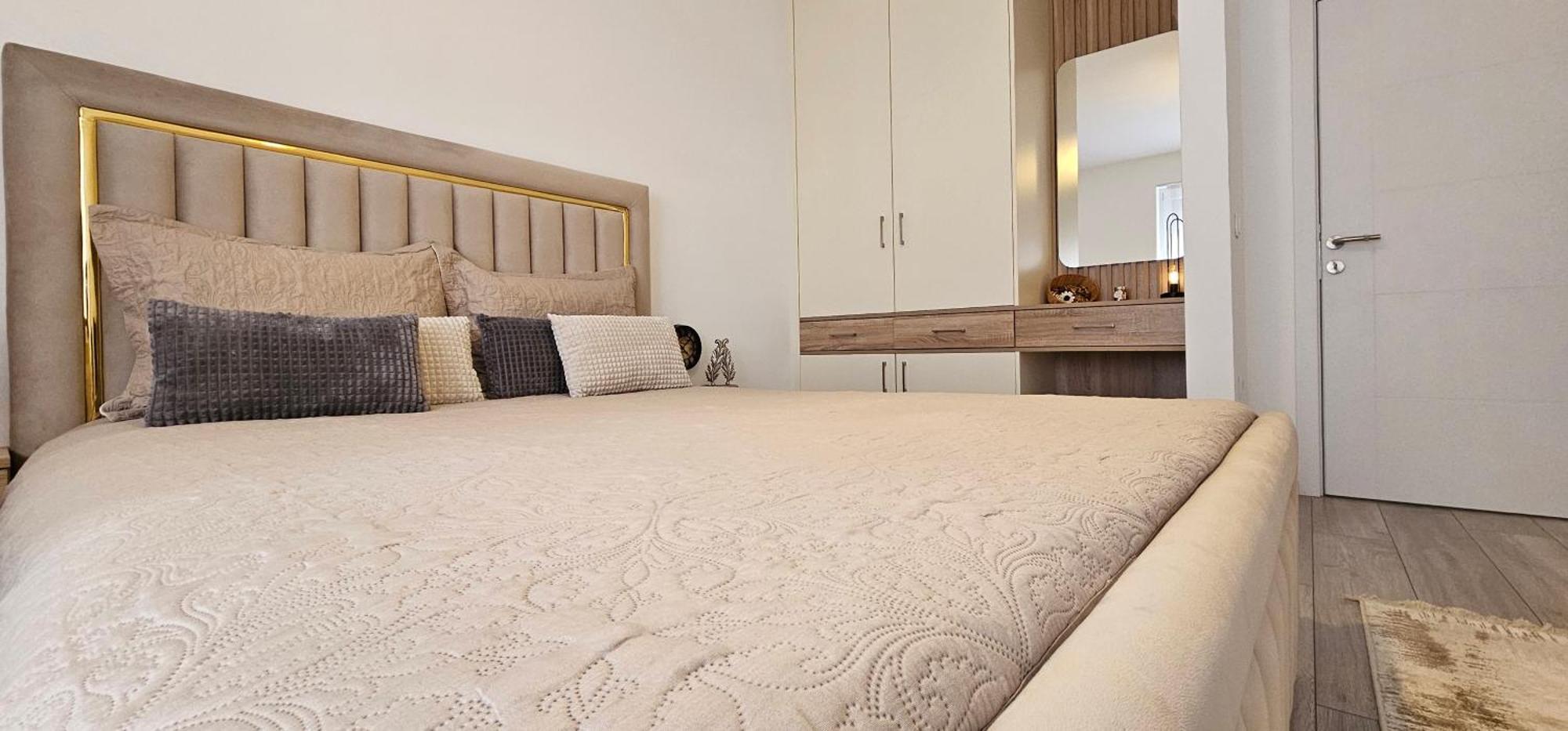 Value Living Apartment Ferizaj Exteriör bild
