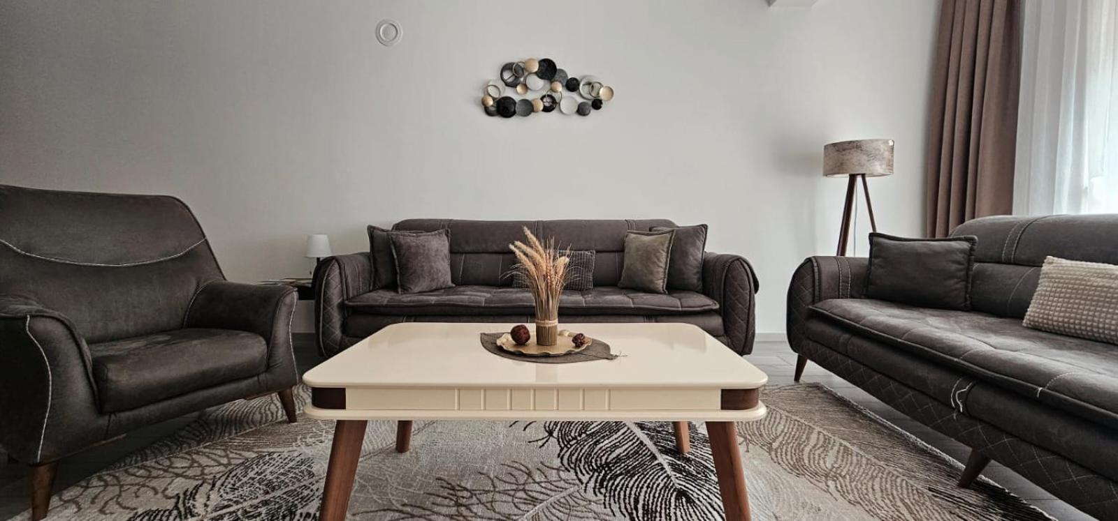 Value Living Apartment Ferizaj Exteriör bild