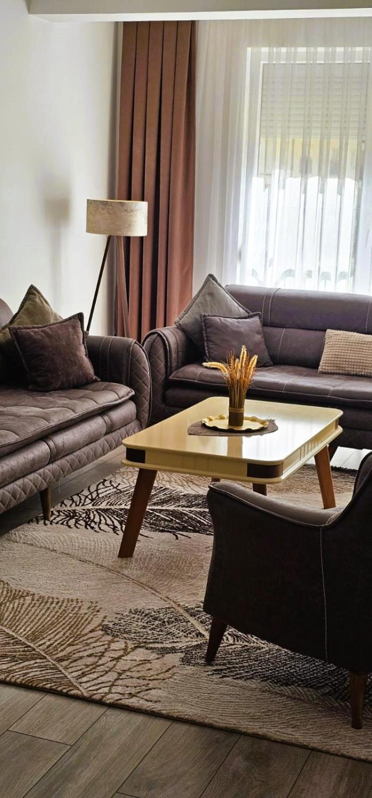Value Living Apartment Ferizaj Exteriör bild